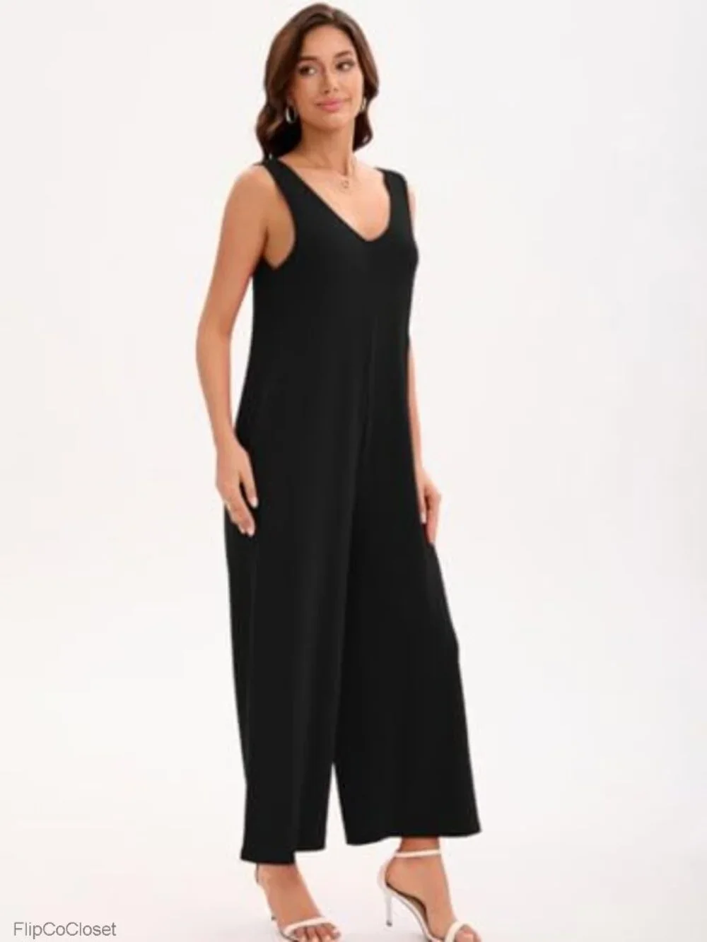 Sleeveless V-Neck Loose Jumpsuit with Pockets Summer Casual